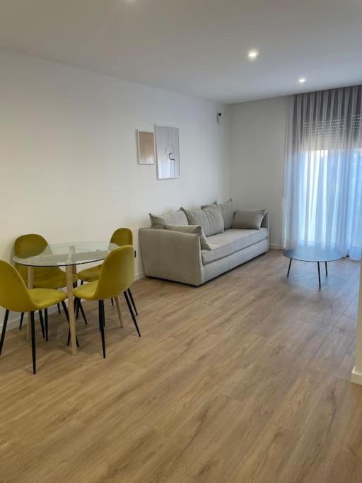 Estrenalo A Minutos De Bcn Lägenhet Sant Feliu de Llobregat Exteriör bild